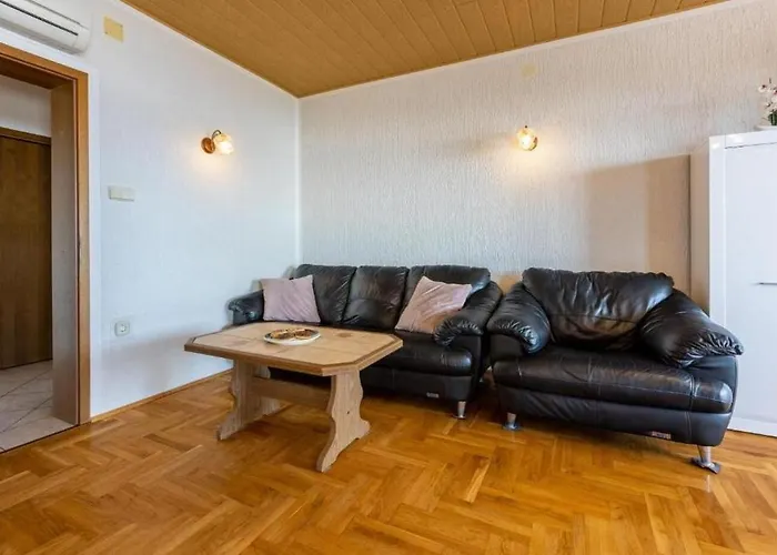 Klaudia شقة دْغاماي